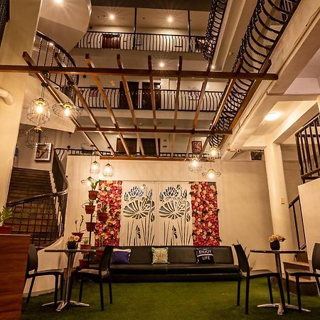 Kiwi Hotel Cebu Екстериор снимка