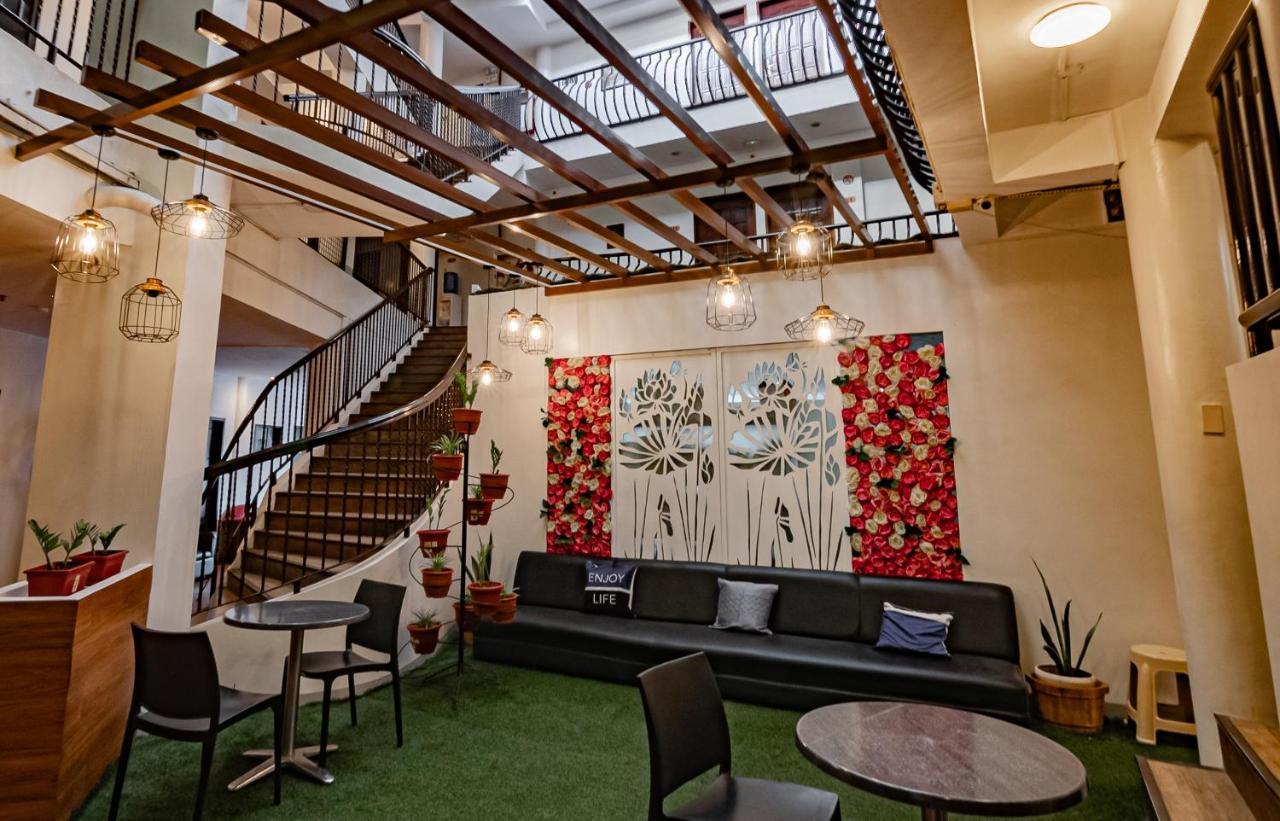 Kiwi Hotel Cebu Екстериор снимка