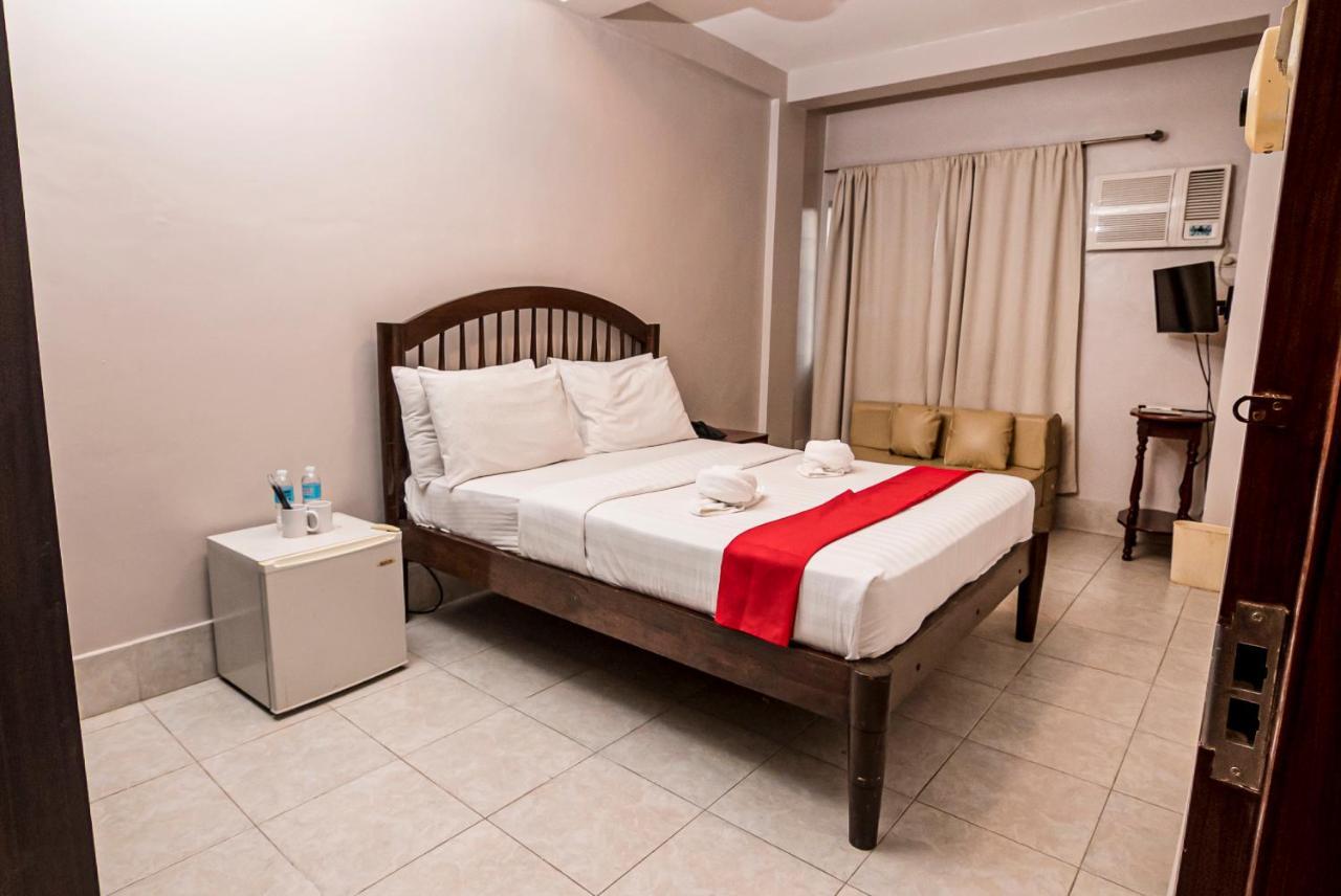 Kiwi Hotel Cebu Екстериор снимка