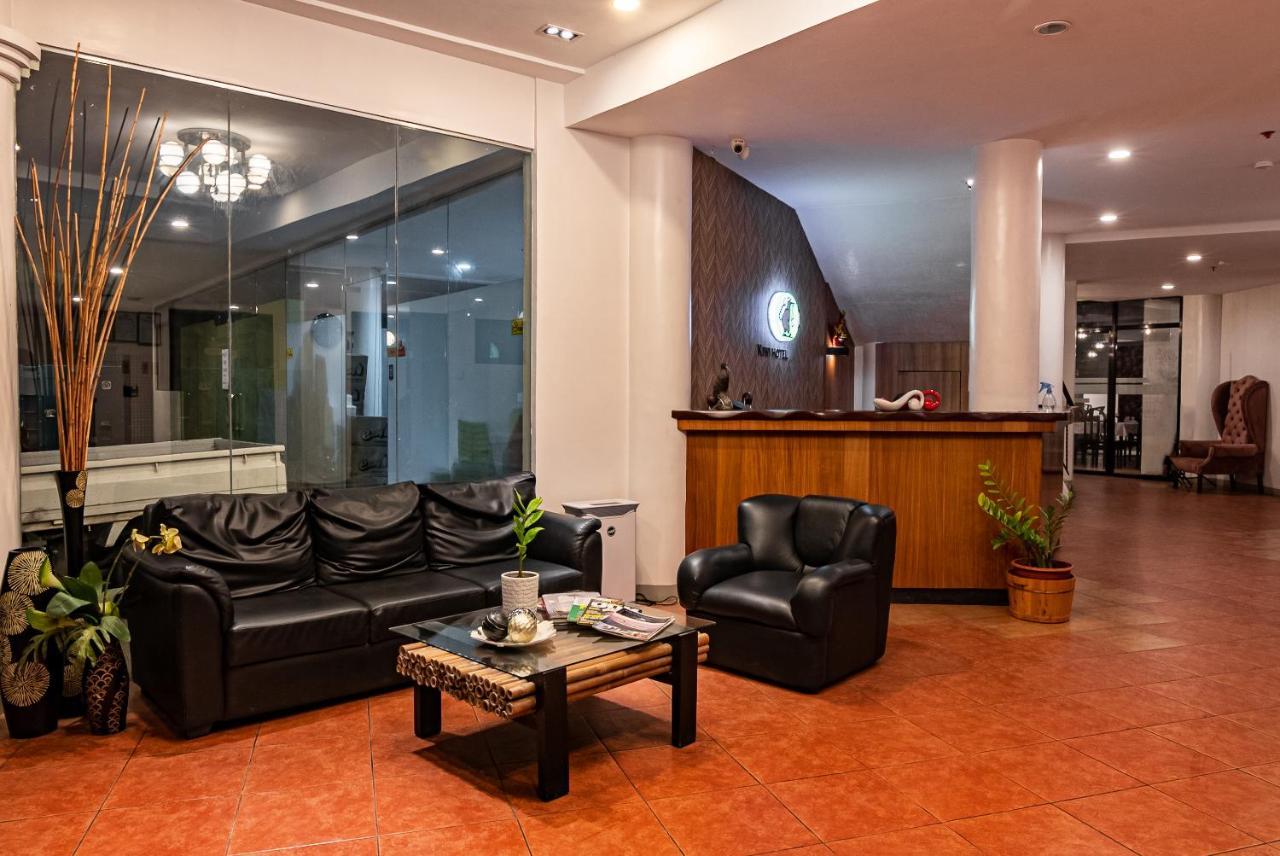 Kiwi Hotel Cebu Екстериор снимка