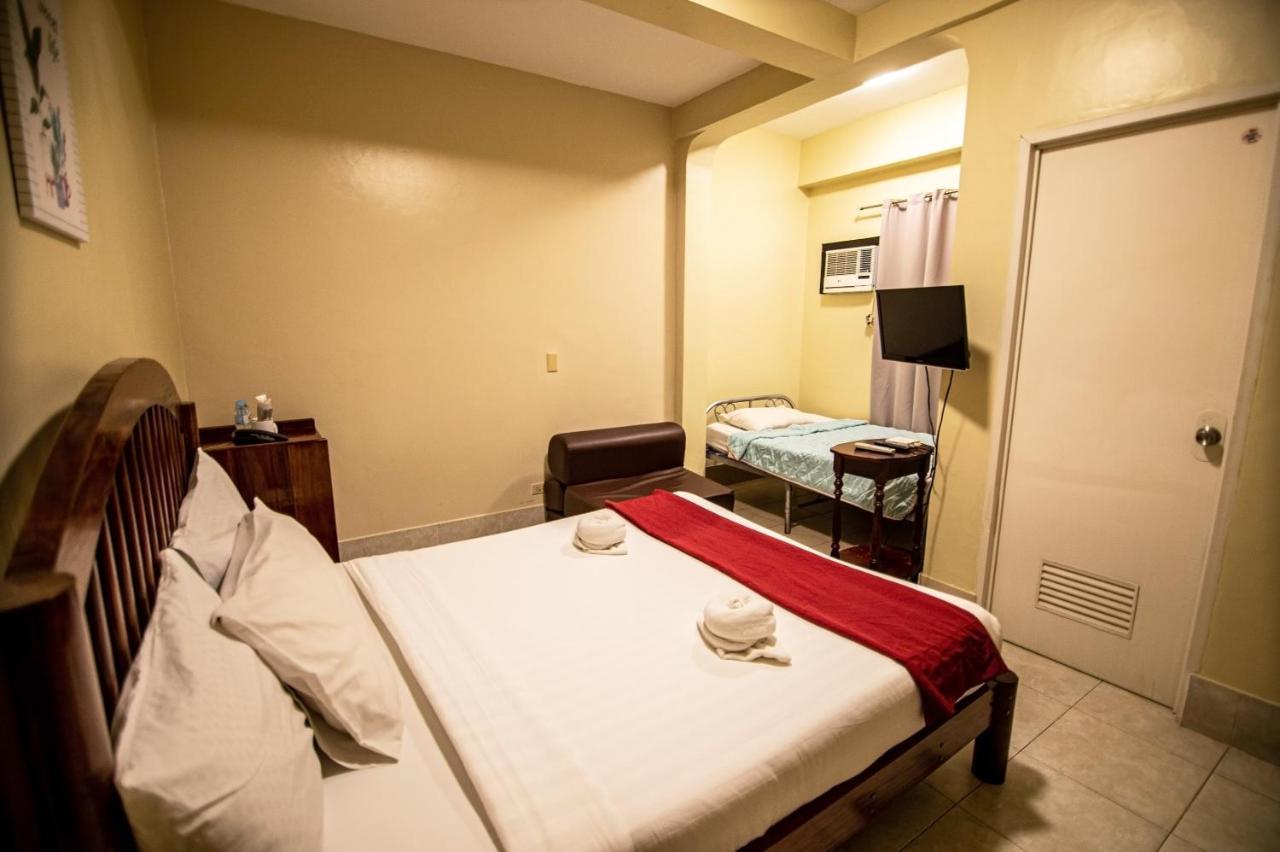 Kiwi Hotel Cebu Екстериор снимка