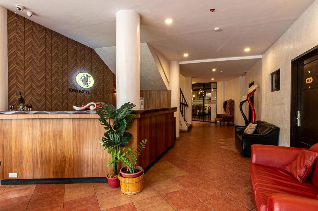 Kiwi Hotel Cebu Екстериор снимка