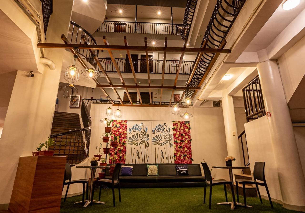 Kiwi Hotel Cebu Екстериор снимка