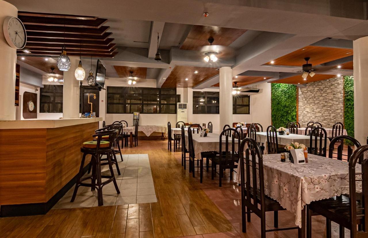 Kiwi Hotel Cebu Екстериор снимка