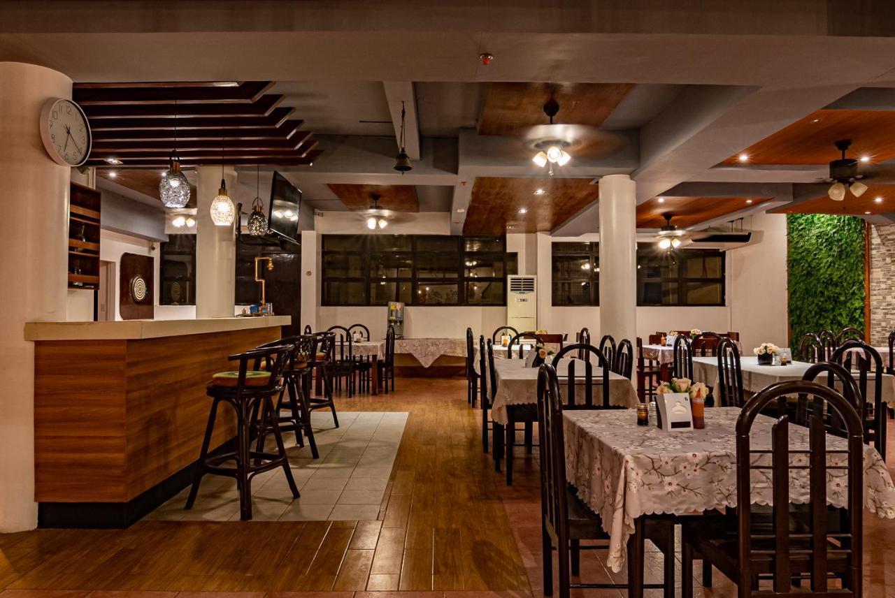 Kiwi Hotel Cebu Екстериор снимка