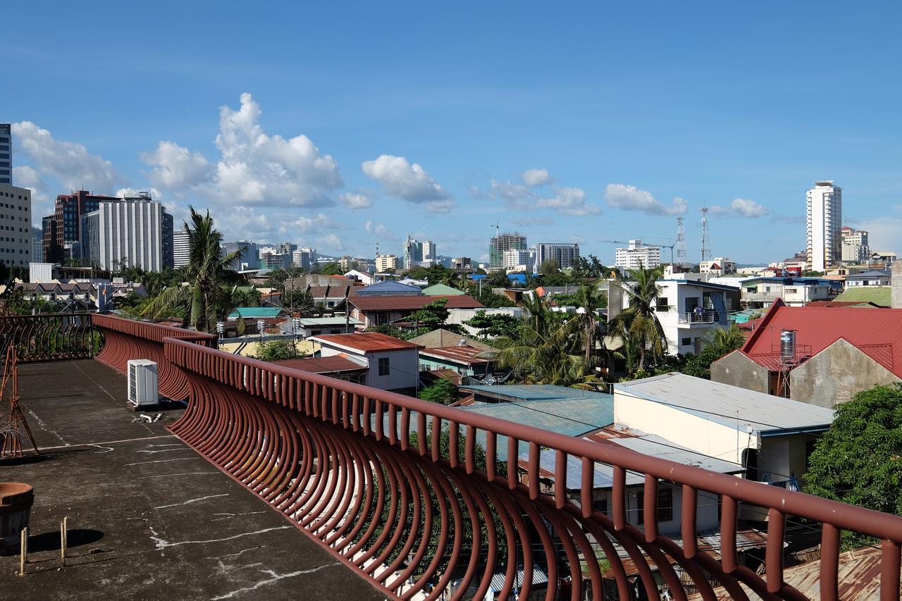 Kiwi Hotel Cebu Екстериор снимка